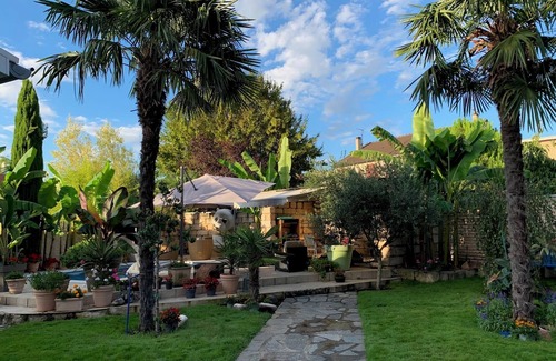 Sevran House | Beautiful, spacious property in an exotic setting.