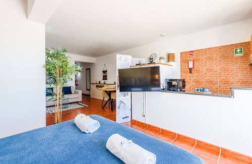 Patio Apartment | Beautiful studio apartment in residence, sea view, swimming pool and terrace.