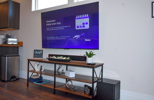 Virgin Apartment | Beautiful studio casita with amazing views only 8 miles from Zion National park!