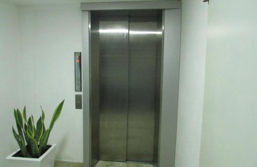 La Colon Apartment | Beautiful suite, north center