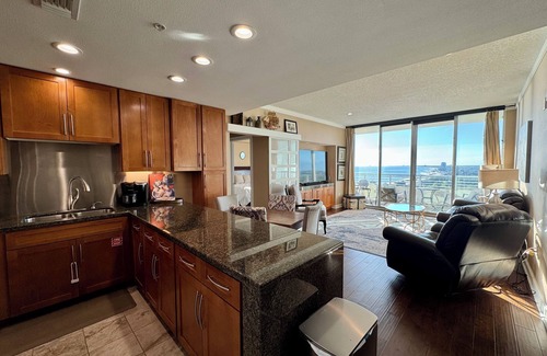 Biloxi Condo | Beautiful Sunset and Gulf Views-2 bedroom/2 bathroom