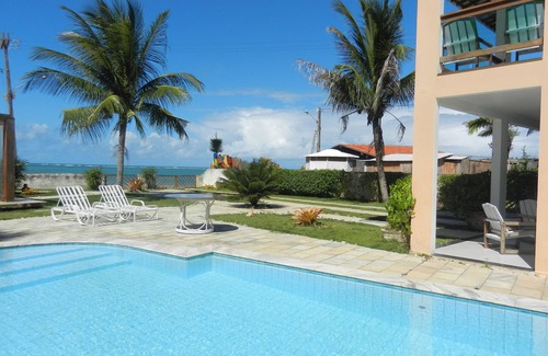 Tamandare House | Beautiful Tamandaré Beachfront House