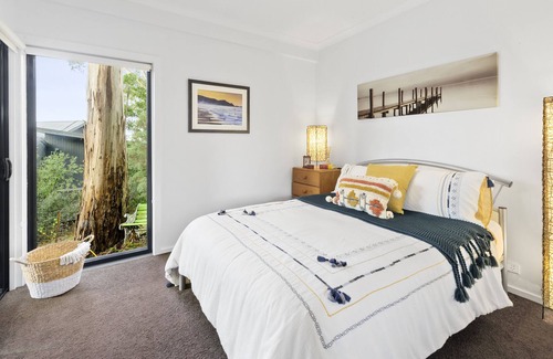 Lorne House | Beautiful Tree Top Family Home
