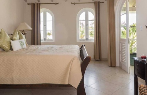 Mount Standfast Villa | Beautiful Two Bedroom Penthouse