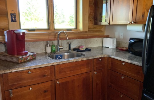 Tetonia Cabin | Beautiful upscale retreat for travelers who value beauty and seclusion.