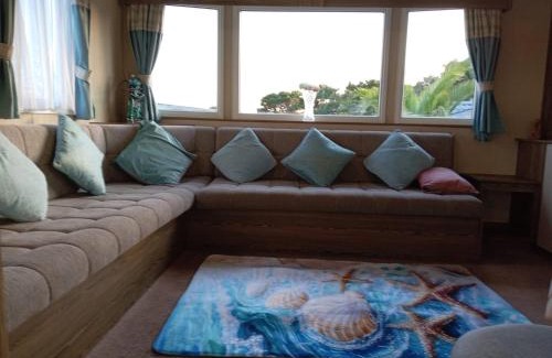 Exmouth Resort | Beautiful van, beaches, accessible pet friendly
