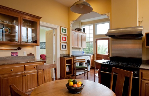 Potrero Hill House | Beautiful Victorian in the heart of Dogpatch !