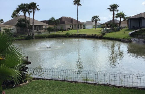 Laguna Vista House | Beautiful View of the Pond~13AD