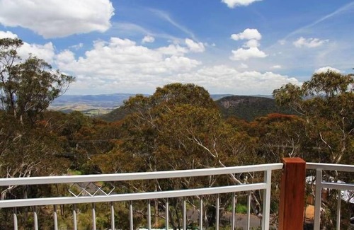 Mount Victoria House | Beautiful Views over the Kanimbla Valley