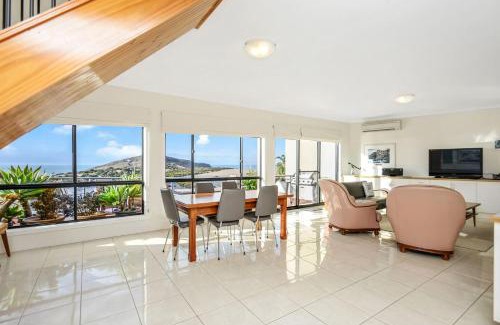 Encounter Bay House | Beautiful Views Relaxation Awaits You