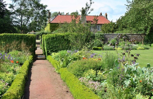 Carlton-in-Cleveland House | Beautiful villa for 4 guests with WIFI, TV and terrace