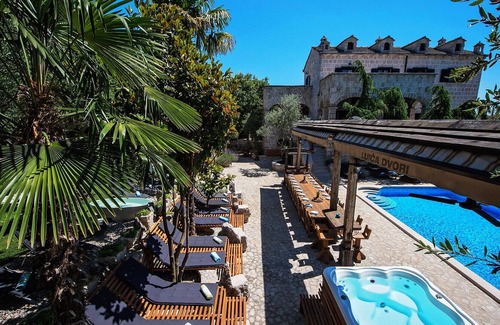 Zmijavci Villa | Beautiful Villa Castle Lujić