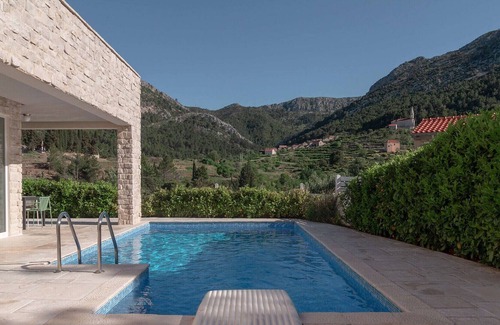 Pitve Villa | Beautiful Villa Fantasy 1