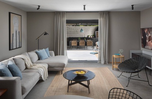 Rogocana Villa | Beautiful Villa Flor