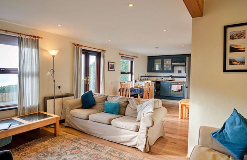 Sennen House | Beautiful villa for 6 guests with WIFI and pets allowed