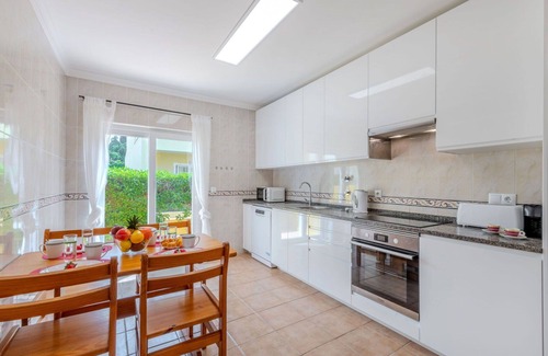 Pera House | Beautiful villa for 6 people with pool, A/C, WIFI, TV and terrace