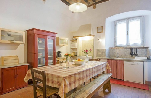 Volterra Villa | Beautiful villa for 9 guests with WIFI, private pool, TV, patio, pets allowed and panoramic view