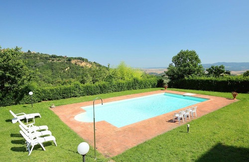 Volterra Villa | Beautiful villa for 9 guests with WIFI, private pool, TV, patio, pets allowed and panoramic view