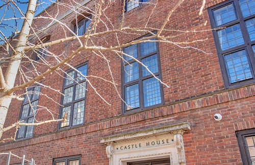 Nottingham City Centre House | Beautiful villa for 12 people with hot tub, WIFI and terrace