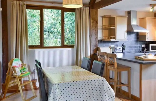 Liverton House | Beautiful villa for 4 guests with hot tub, WIFI, pool