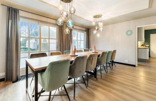 Drunen Villa | Beautiful Villa in Drunen with Private Heated Pool