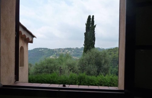 La Gaude House | Beautiful Villa in full South calm, clear view, garden and private swimming pool