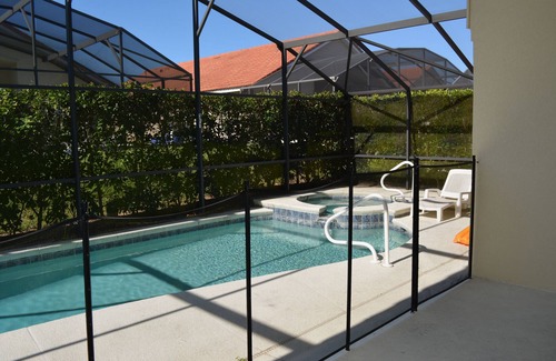 Solana House | Beautiful Villa in gated community 5 Bdrm 4 Bath private pool & spa near Disney