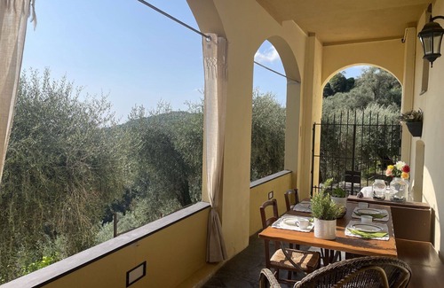 Valloria House | Beautiful villa for 4 people with terrace
