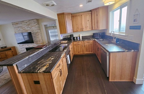 Medford House | Beautiful Vineyard Villa surrounded by mountains