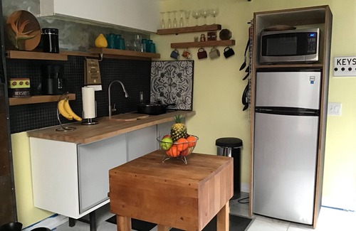 Gardena Apartment | BEAUTIFUL WAREHOUSE SPACE W/OFFICE