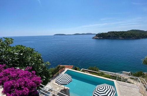 Stikovica Villa | Beautiful waterfront Villa, with private sea access and pool, close to Dubrovnik