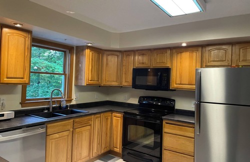 Oakland House | Beautiful year round home located on McGrath Pond