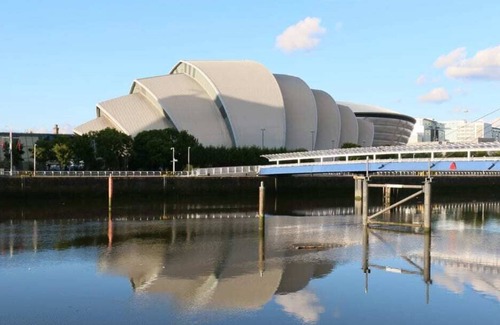 Polmadie Apartment | Beautifully furnished Southside new-build Flat