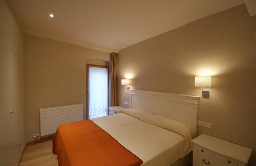 Barri Vell Apartment | Beautifully furnished luxury four bedroom apartment with a small garden and pool