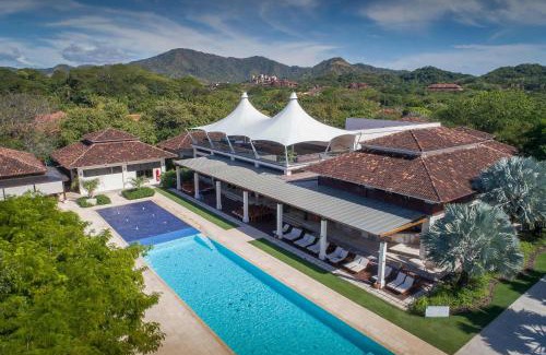 Playa Conchal House | Beautifully Remodeled Condo w - Pool
