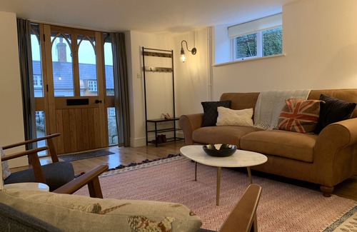 Marlborough Cottage | Beautifully renovated 18th Century Chapel in the heart of Manton village