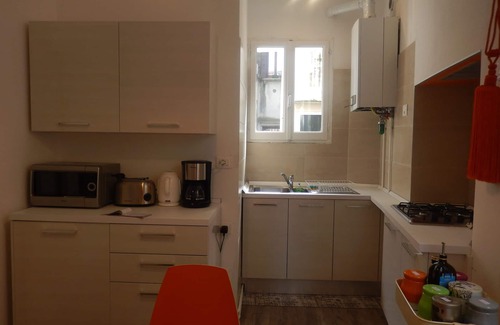 San Polo Apartment | Beautifully Restored, Super Location and very typical!