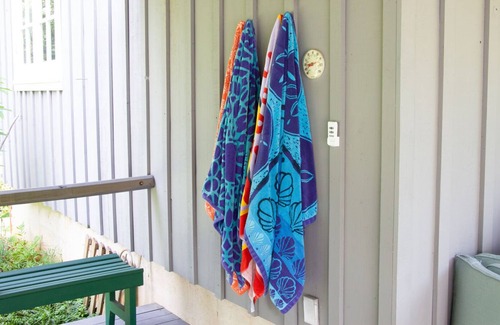 Charlottesville Cabin | Beautifully Rustic Cabin just 10 minutes from UVA, with pool!