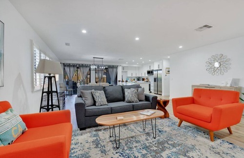 La Quinta Cove House | Beautifully Updated 3 Bedroom Private Pool Home in Historic La Quinta Cove