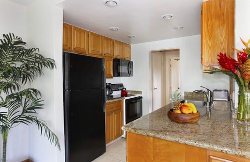 Poipu Condo | Beauty, comfort, and value describe this one bedroom condo in sunny Poipu!