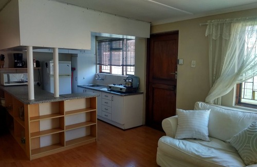 Cape Town Cottage | Beauty, Location & Loads of Space.the perfect base from which to explore!n
