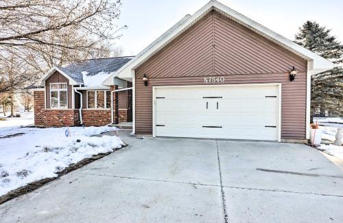 Beaver Dam House | Beaver Dam Lake Retreat with Fire Pit and Dock!