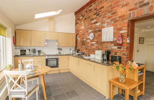 Newland Near Ulverston Cottage | BECK COTTAGE, romantic, with open fire in Pennington