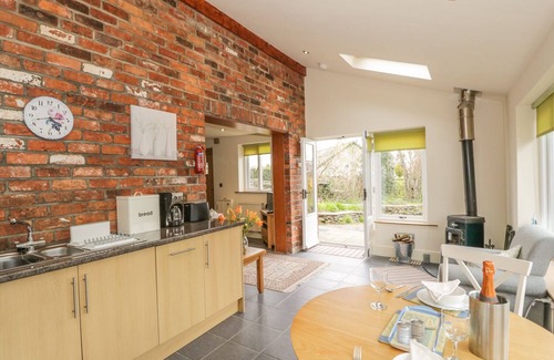Newland Near Ulverston Cottage | BECK COTTAGE, romantic, with open fire in Pennington