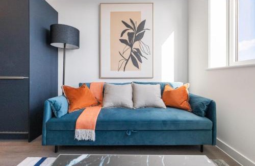 Clock House Apartment | Beckenham Beauty: Modern 1-Bedroom Abode