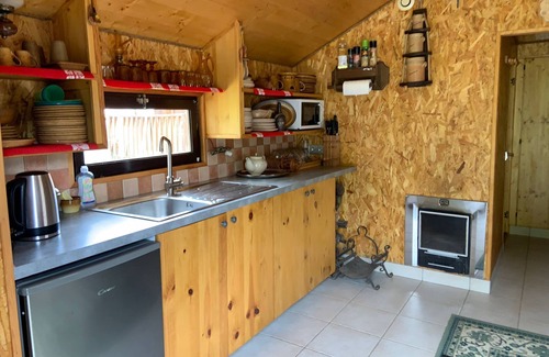 Chalautre-la-Grande House | Bed and breakfast for 2- 7 people.