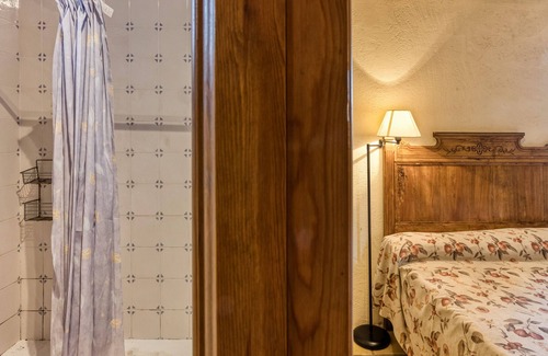 Serra de Daro Bed & Breakfast | Bed and Breakfast 'Estrella' with Shared Pool, Shared Terrace and Shared Garden