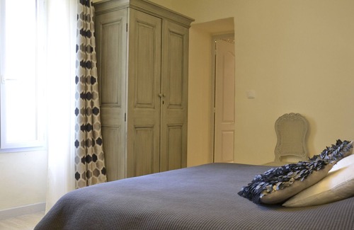 Saint-Andiol House | Bed and breakfast CORILLA