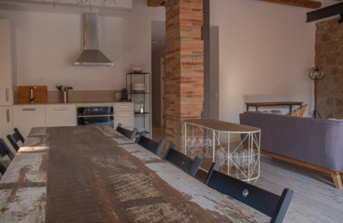 Balaguer Apartment | Bed and Breakfast 'Habitació Doble' with Shared Terrace, Wi-Fi and Air Conditioning