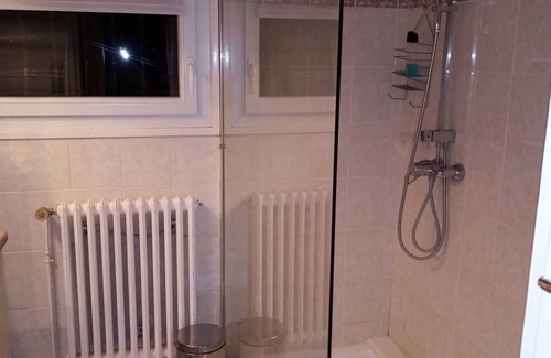 Neuilly Bed & Breakfast | Bed and breakfast in Garennes sur Eure at Le Havre de paix for up to 3 people